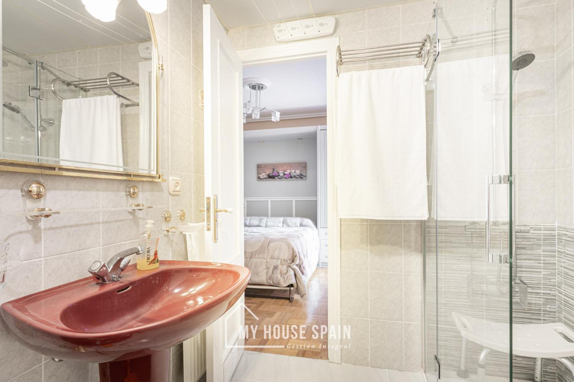 Myhousespain - Amplio Apartamento Con Vistas En Pleno Centro Gijón Exteriör bild